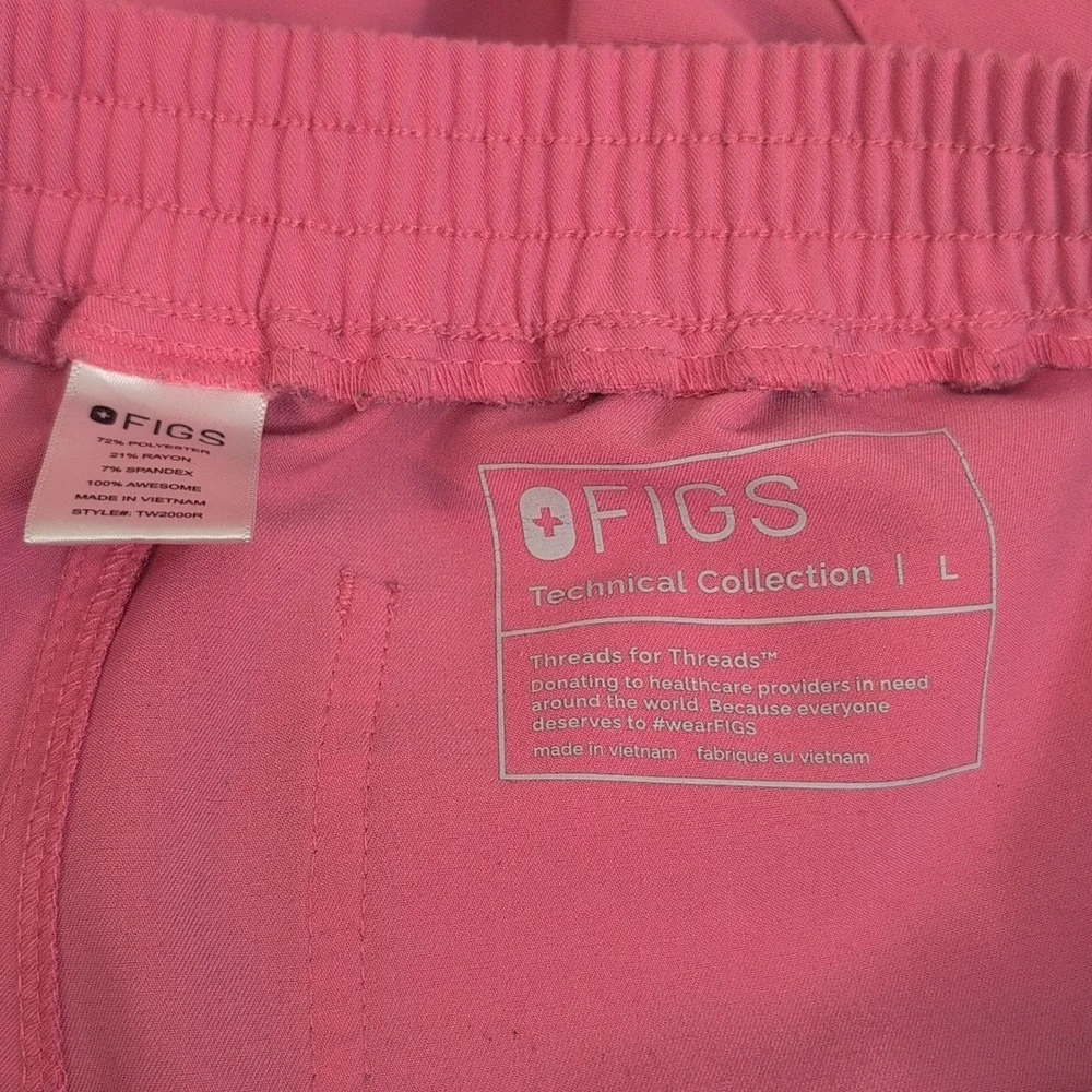 Pink Scrub Set - Picture 4 of 5